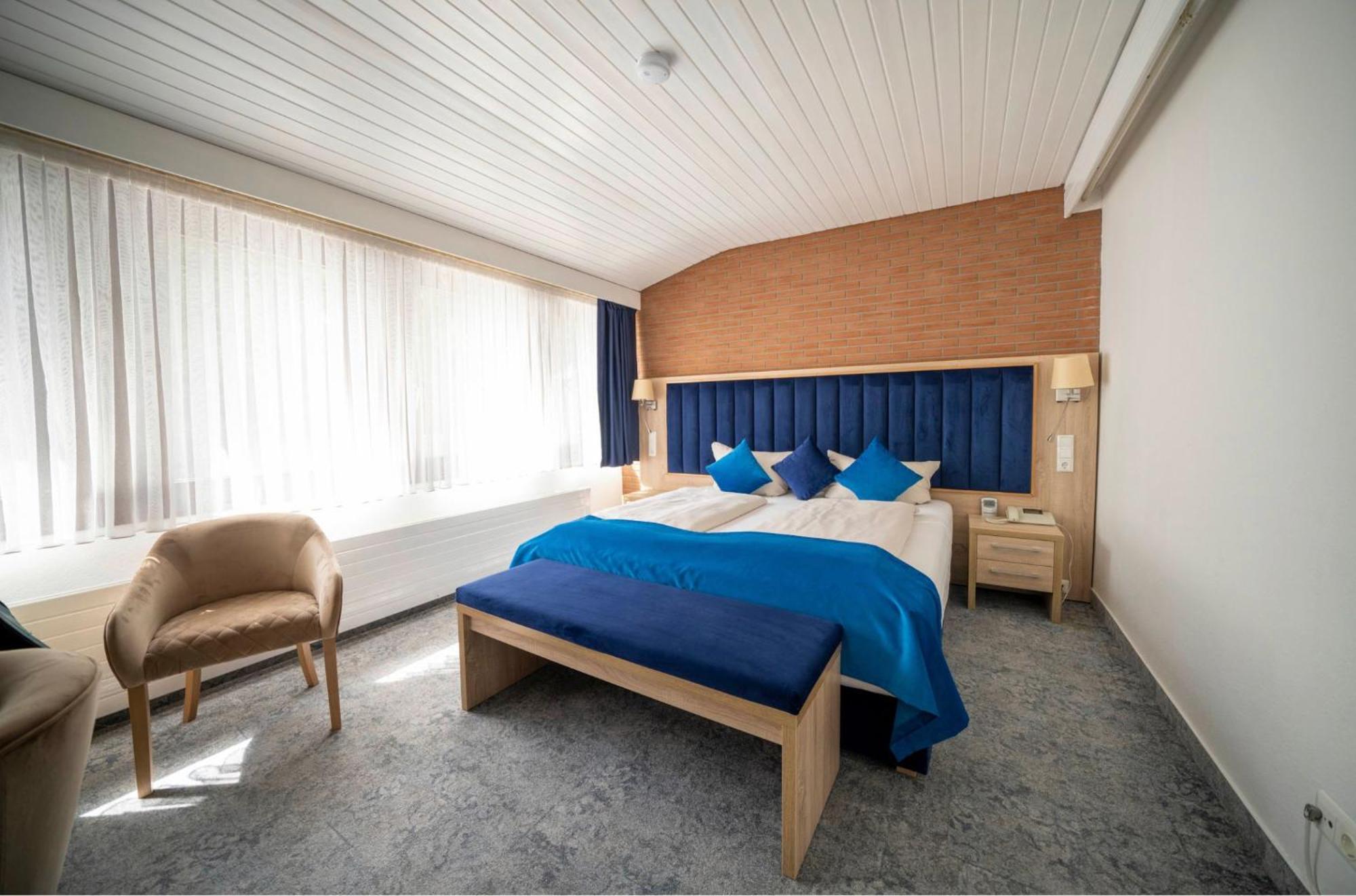Hotel Zur Heidschnucke - & Nature 4*
