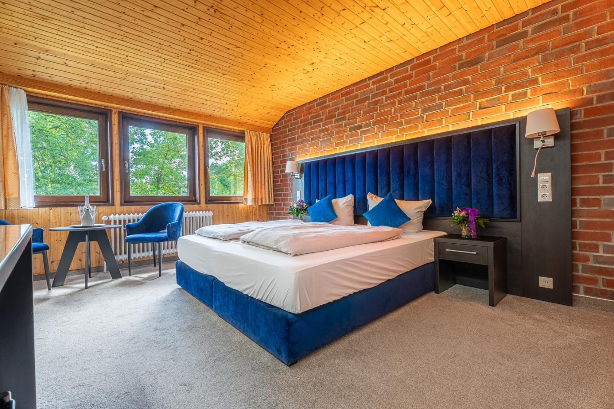 Hotel Zur Heidschnucke - & Nature 4*