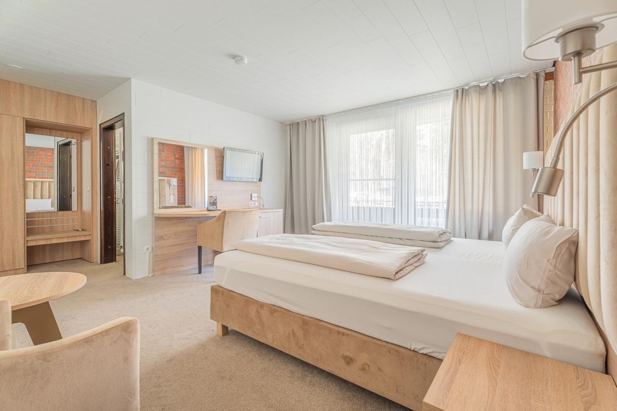 Hotel Zur Heidschnucke - & Nature 4*